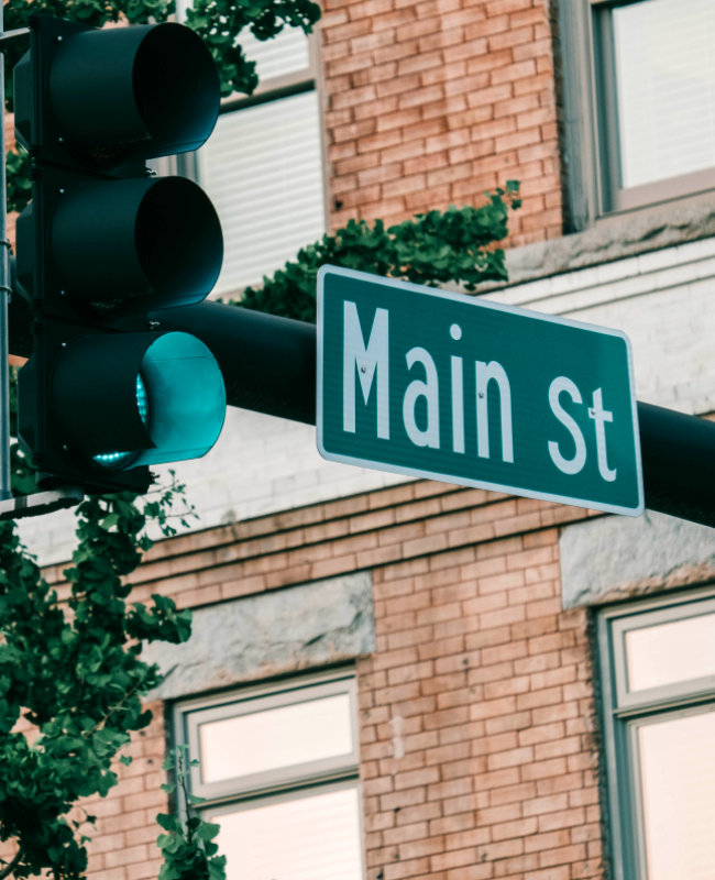 Main St, street sign